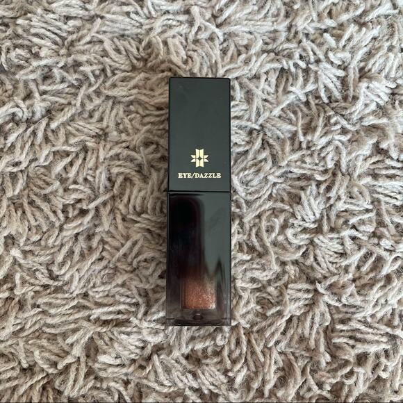 ❗️NEW❗️Josèphine Cosmetics Liquid Eyeshadow - Picture 2 of 6